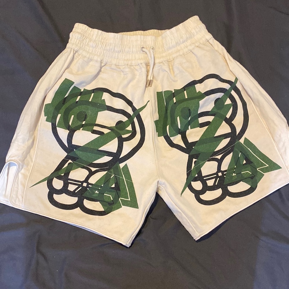Men’s Etai Bape shorts